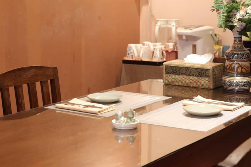 Pissamorn House — dining