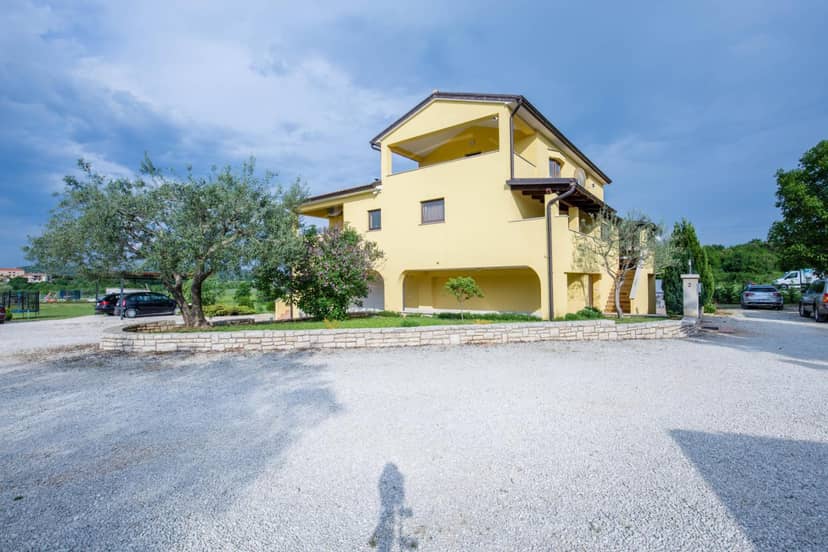 Apartments Terranova — building