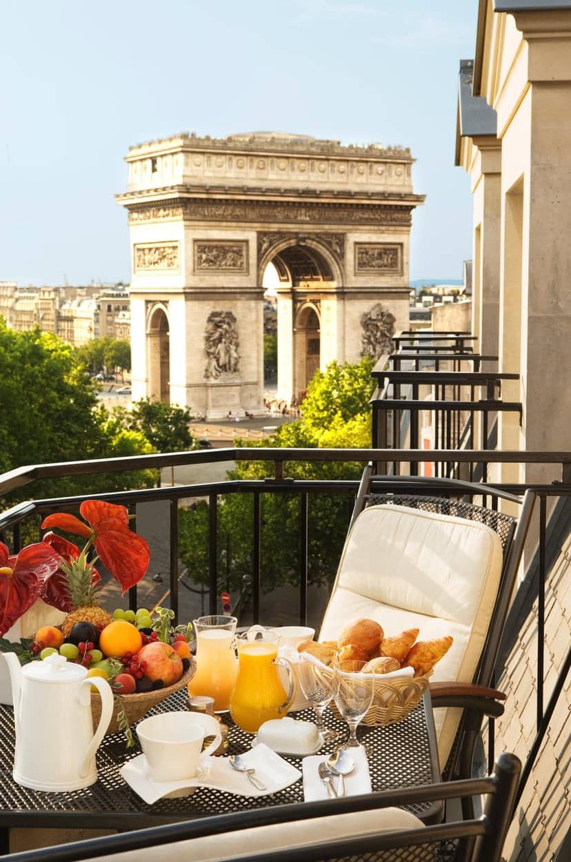 Grand Hôtel Champs-Elysées — balance & terrace