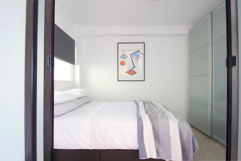 Hip & Cozy 2 room apt — hotel room