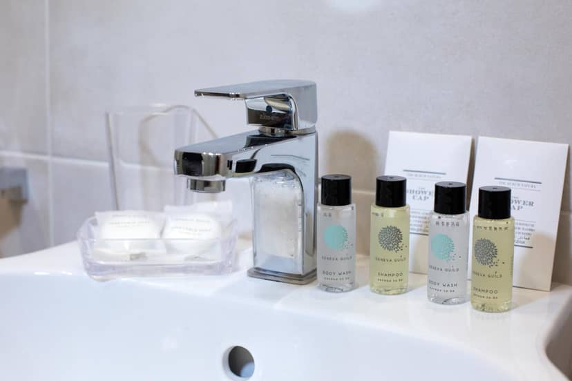 Viria B&B Sorrento — bathroom