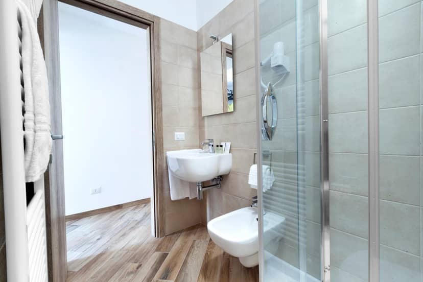Viria B&B Sorrento — bathroom