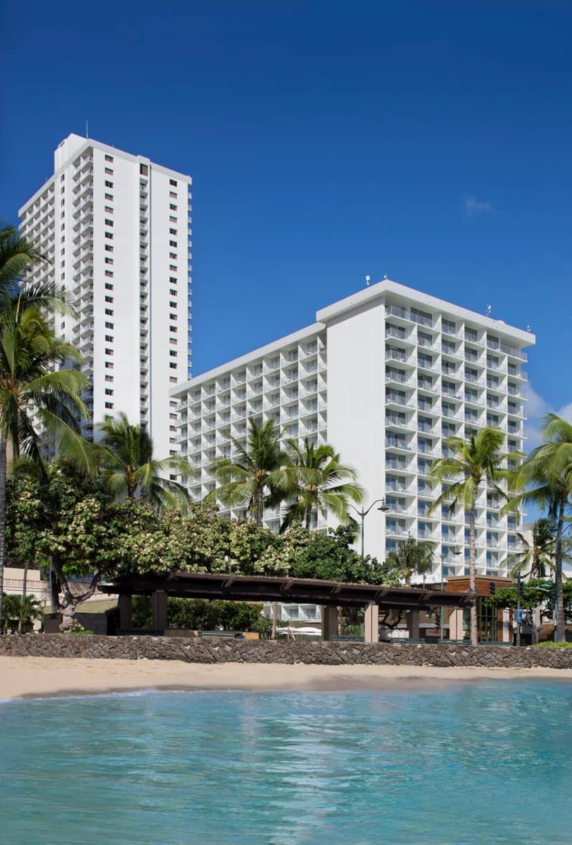 'Alohilani Resort Waikiki Beach — building