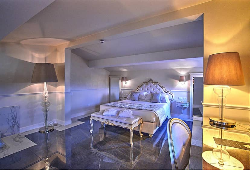 The Moon Boutique Hotel & Spa — bedroom