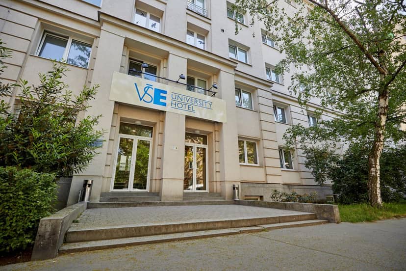University Hotel — building