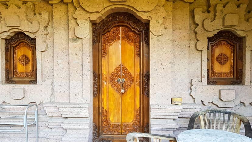 Darma Yogi House — building