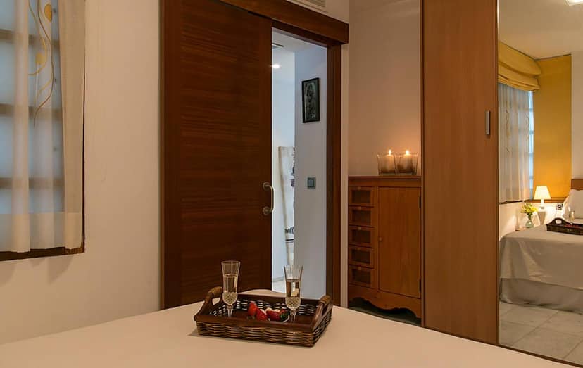Apartment CB 1 — hotel room