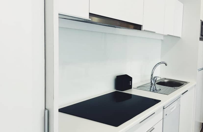 Apartamentos La Gloria — kitchen