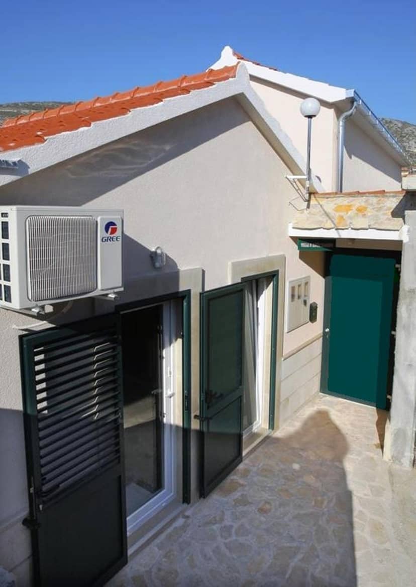 Apartments Infinitas — building