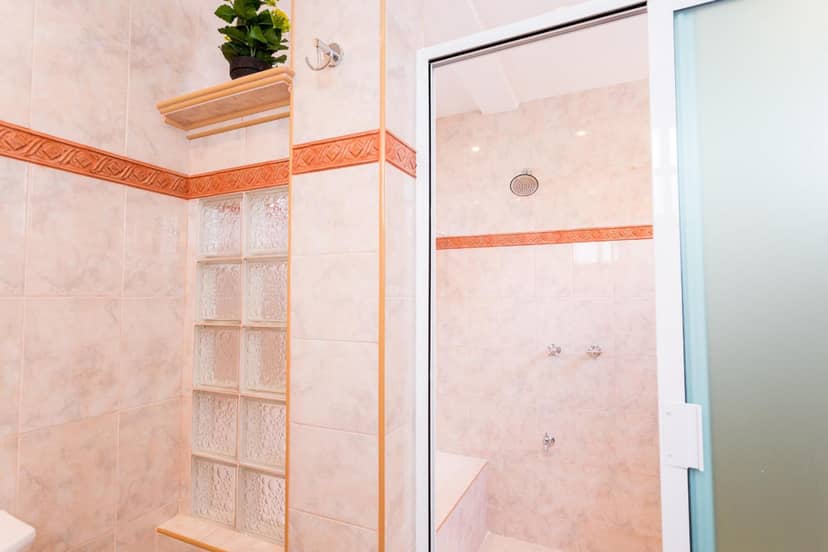 Quetzal Loft — bathroom
