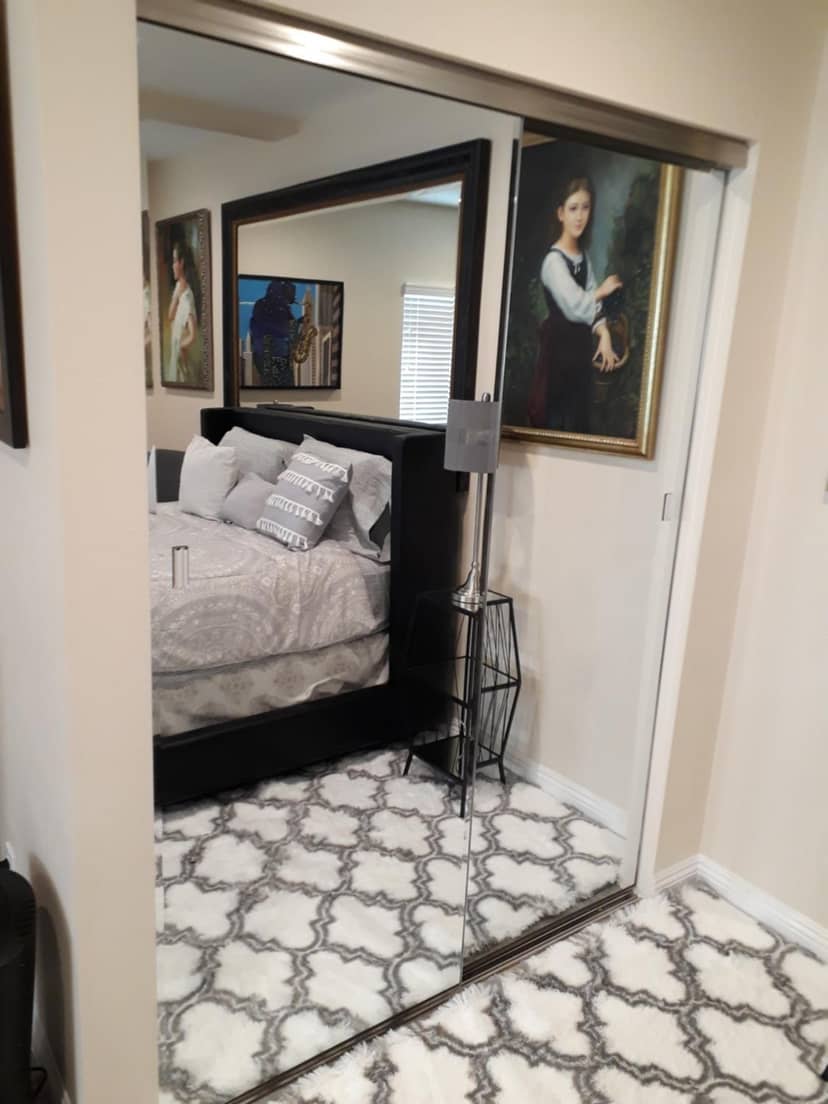Comfortable Luxury Studio — hotel room