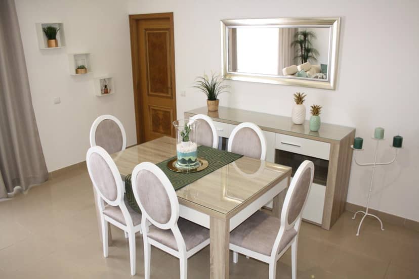 Rising Sun Apartment — dining