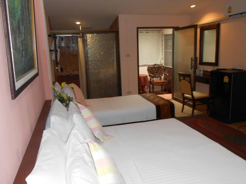 Pissamorn House — hotel room