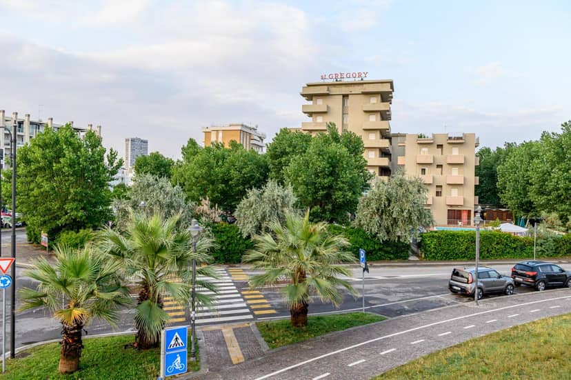 Hotel St Gregory Park by OasiGroup Hotels — building