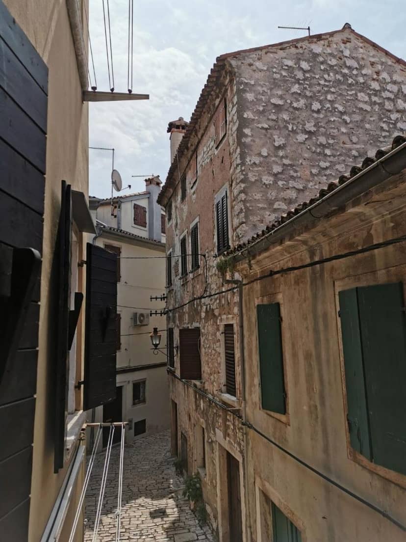 A Charming One-bedroom Apartment in the Heart of ‘Rovinj’ — building