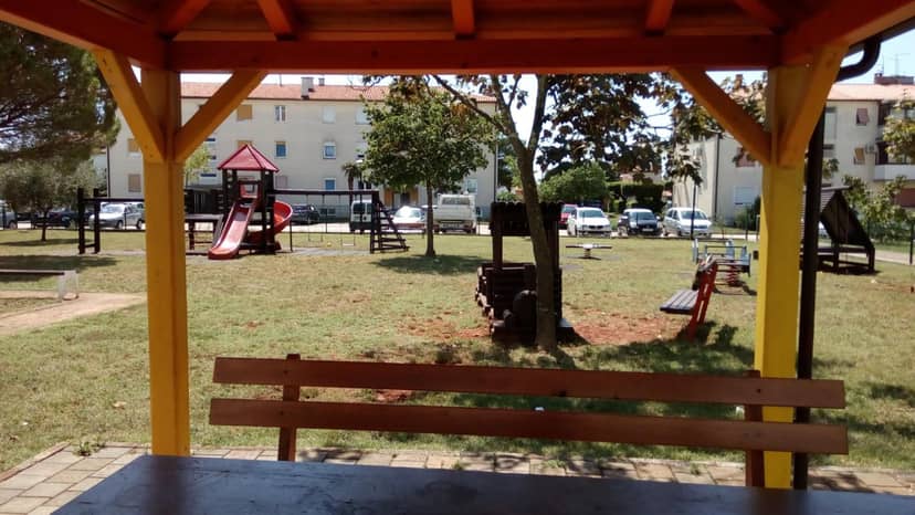 Studio apartman Lena — activities & amenities