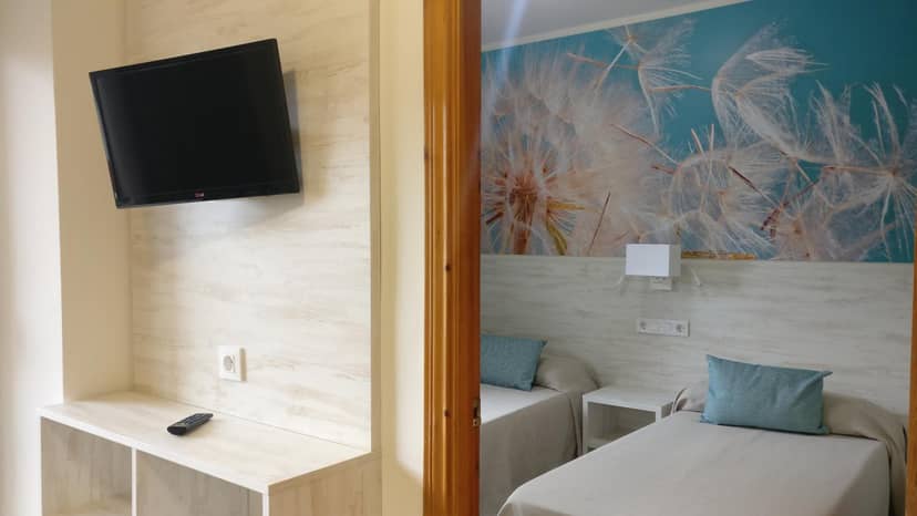 Aparthotel Las Mariposas — hotel room