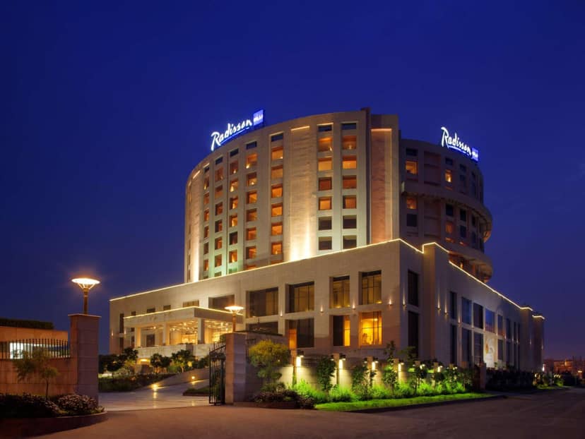 Radisson Blu Hotel New Delhi Dwarka — building