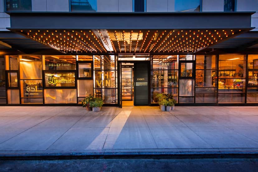 Kimpton Hotel Eventi by IHG — entrance