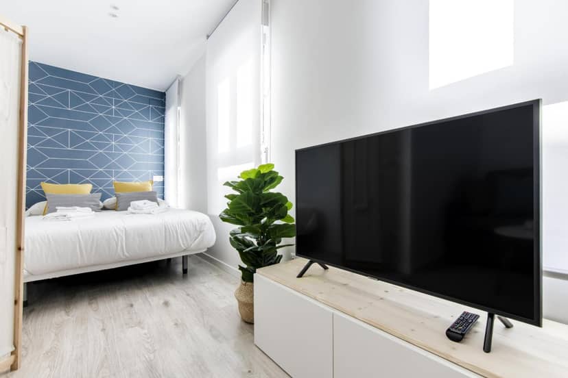 MAD Apartments by Olala Homes — hotel room