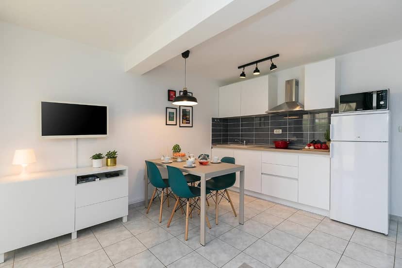 Apartments Dama — kitchen