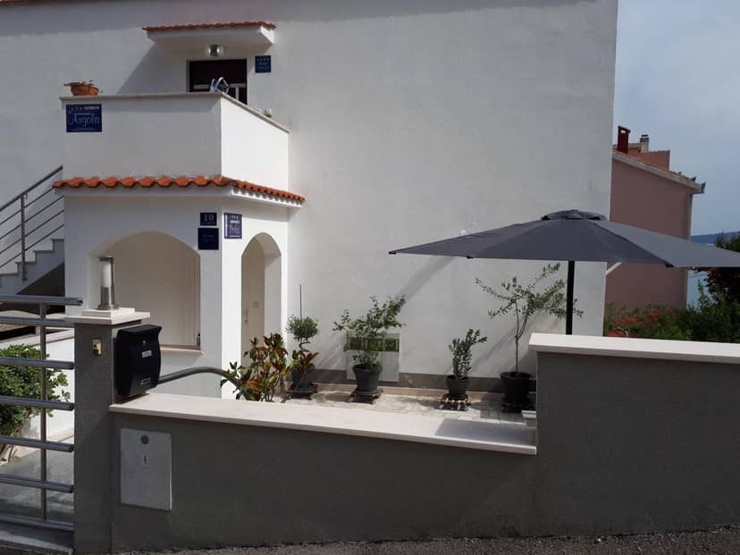 Apartment Prkic — building