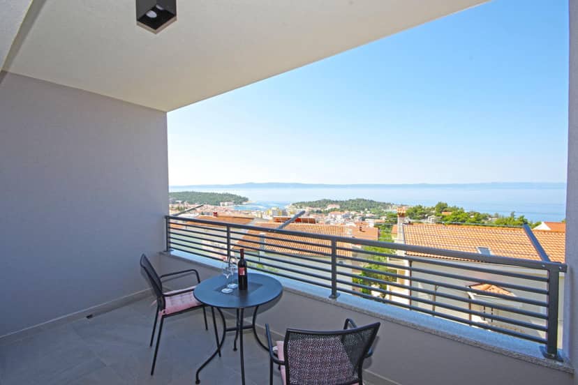 Villa Edita — balance & terrace