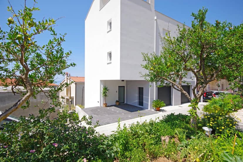 Villa Edita — building