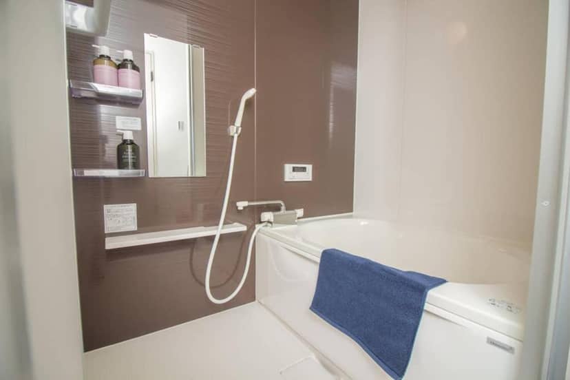 Ultra Stay — bathroom