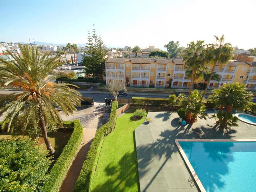 Apartamento Arcoiris, con piscina y junto a playa de Alcudia — recepcion & lobby