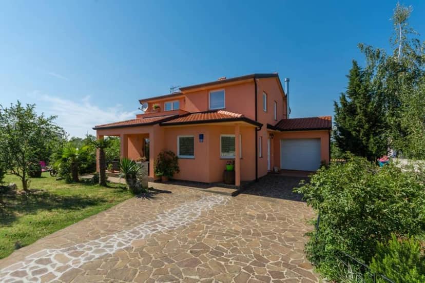 Apartman Stela — building