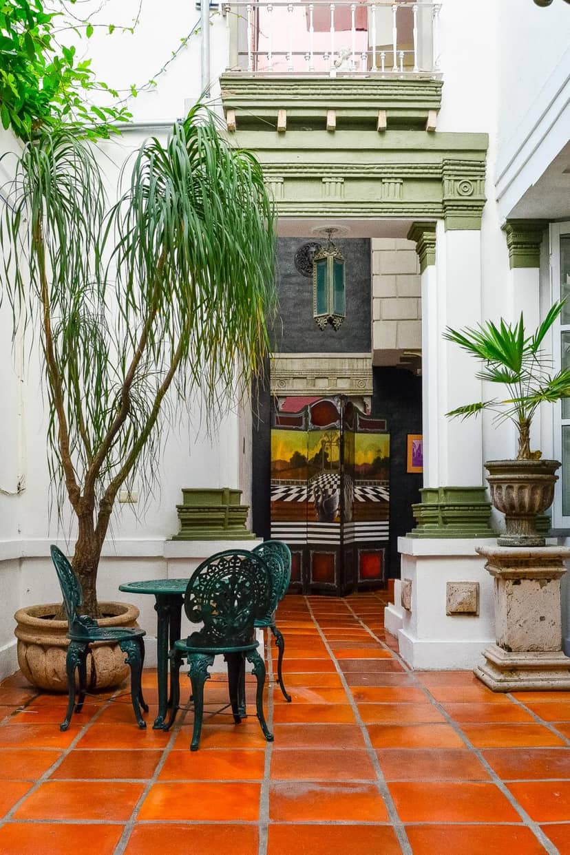 Garlands Del Rio Riverside Boutique Hotel