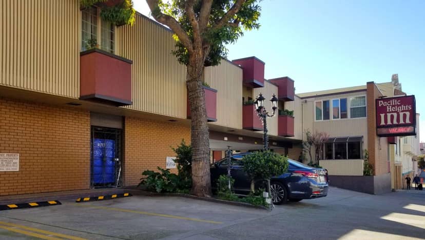 Pacific Heights Inn — building