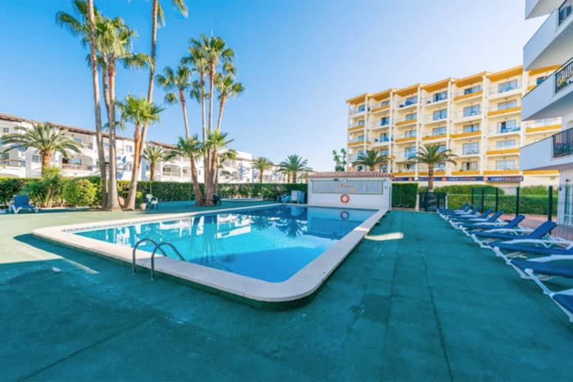 Apartamento Arcoiris, con piscina y junto a playa de Alcudia — recepcion & lobby