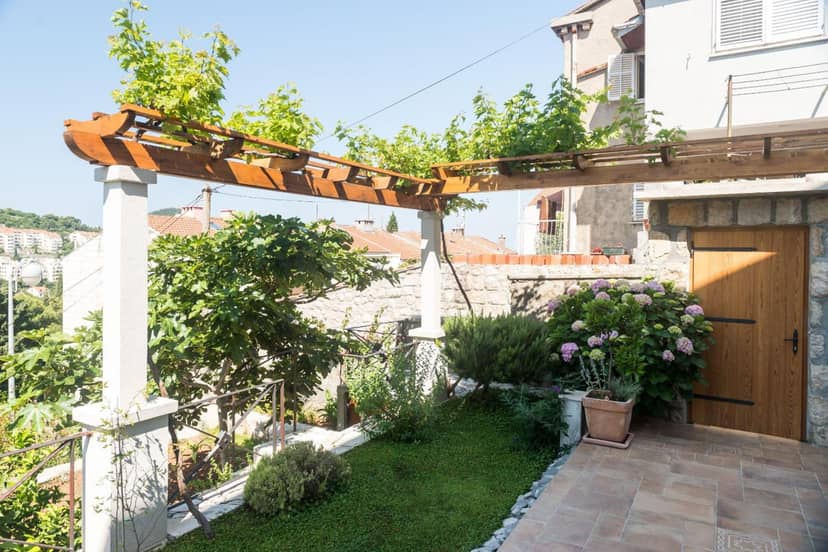 Apartments Gaura — balance & terrace