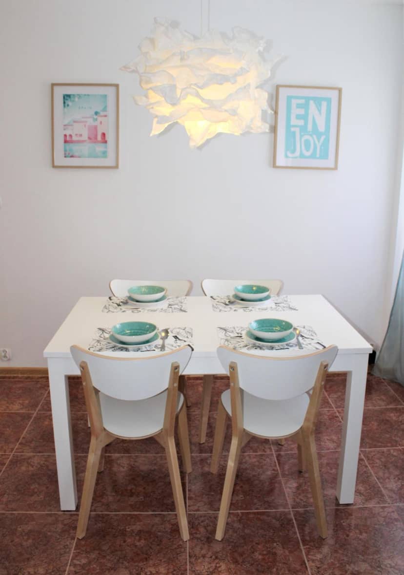 Miralmar Apartamento — dining