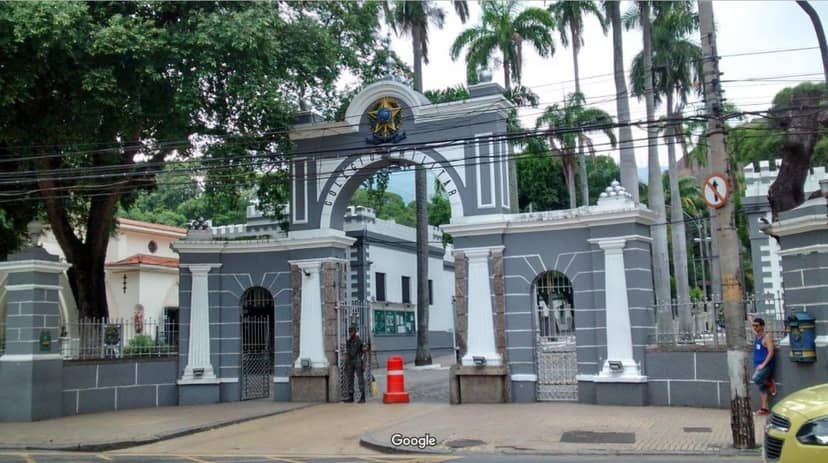 ImoWeMo - Maracanã Ap 52m². 2 Quartos com Garagem