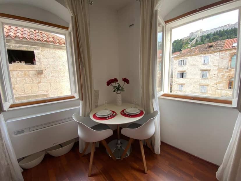 Apartman Torre — dining