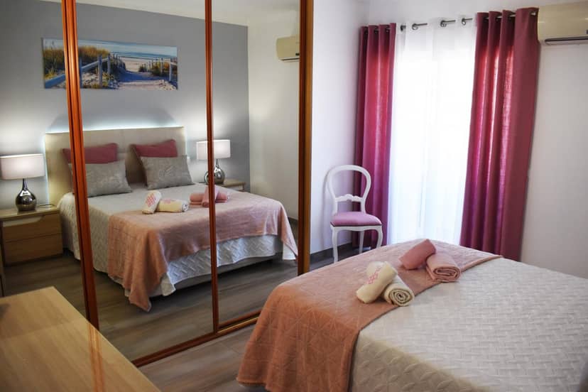 Rising Sun Apartment — hotel room