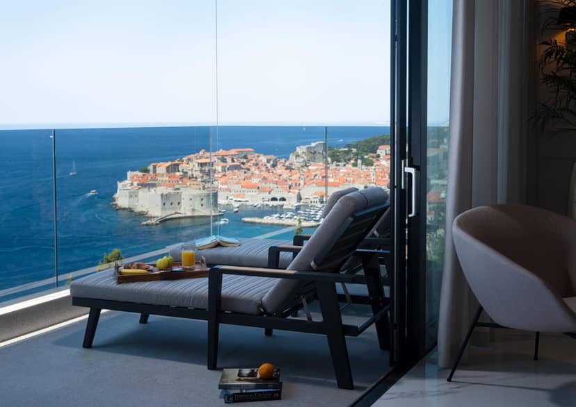 New & Luxury 5* with Breathtaking View- Kiki Lu Apartment — balance & terrace