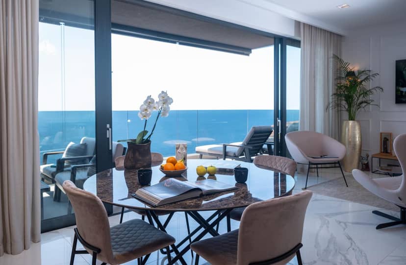 New & Luxury 5* with Breathtaking View- Kiki Lu Apartment — balance & terrace