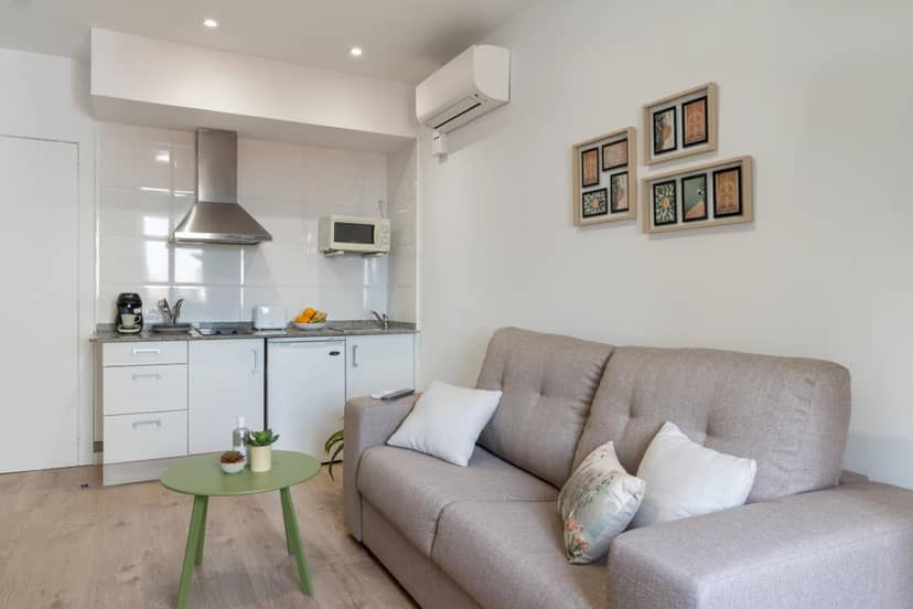 Apartamentos Venecia — kitchen