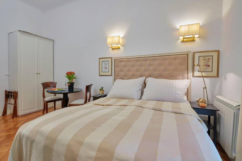 Little Roos — bedroom