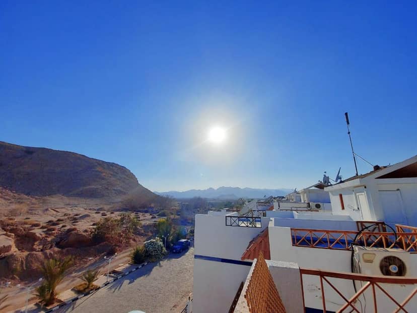 lovely one bedroom apartment within cozy compound including swimming pool, supermarket. perfect location at neama Bay with access to public transportation — balance & terrace