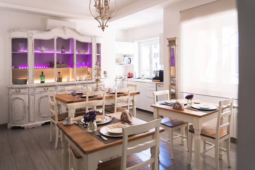 RomAntic Dreams Guest House — dining