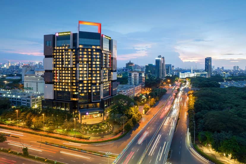 Grand Mercure Jakarta Kemayoran — building