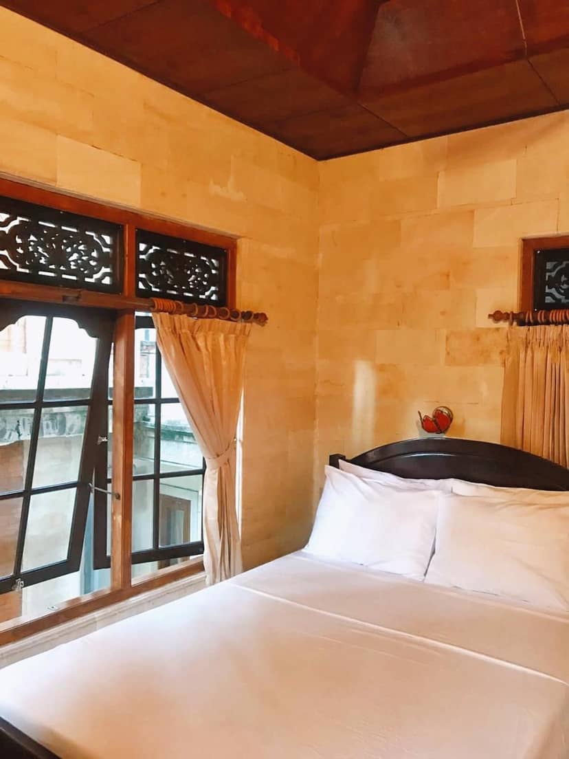 Darma Yogi House — hotel room