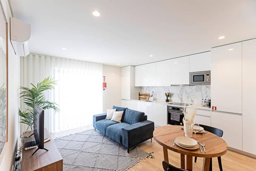 NEW Cozy and Modern Apartment in the heart of Porto — kitchen