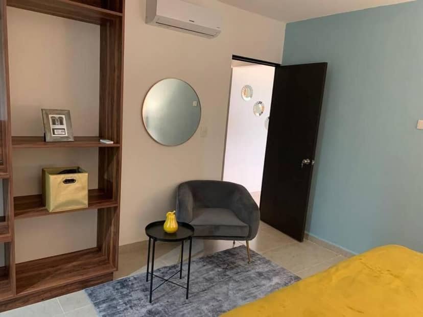 Apartamento exclusivo piscina, jaccuzi, céntrico. — bedroom