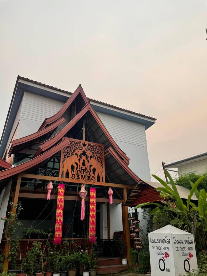 DE ROSE Hotel Chiang Mai — building